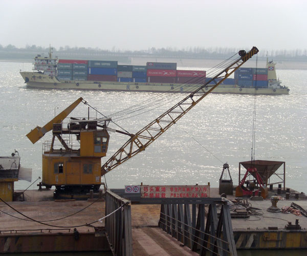 武汉港务集团阳逻港埠分公司